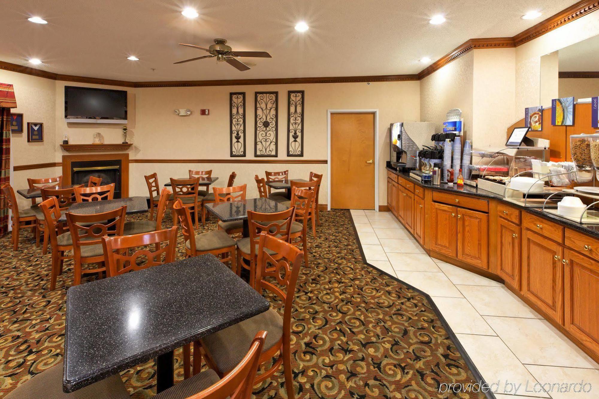 Holiday Inn Express Henderson By Ihg Restaurant photo